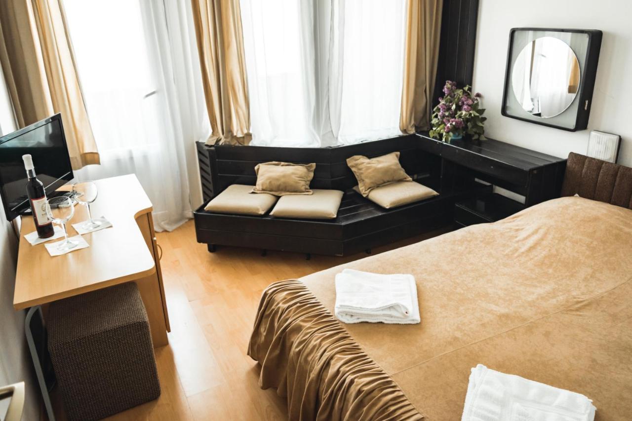 Hotel Lepenski Vir Donji Milanovac Luaran gambar